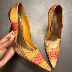 90s Vintage BCBG Snakeskin Pointed Toe Heels! These Are Beautiful! Size 7